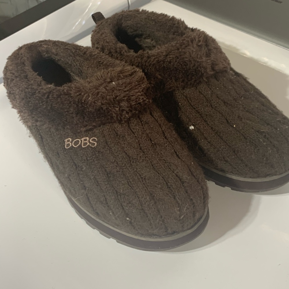 Slippers - Picture 2 of 3